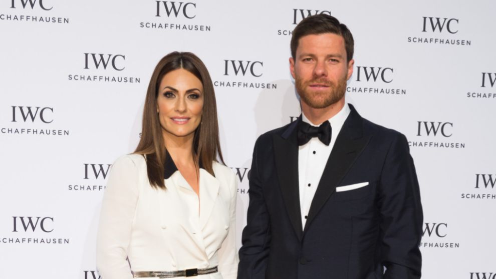 OUi Oui-tendencia vestidos blancos-nagore aramburu-xabi alonso-gala IWC