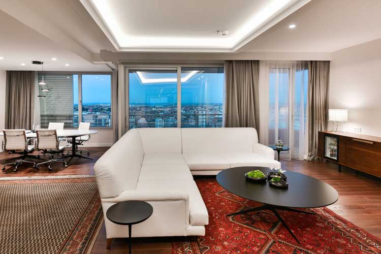 Oui Oui-las noches de la suite-Suite-Presidencial-NH-Collection-Eurobuilding