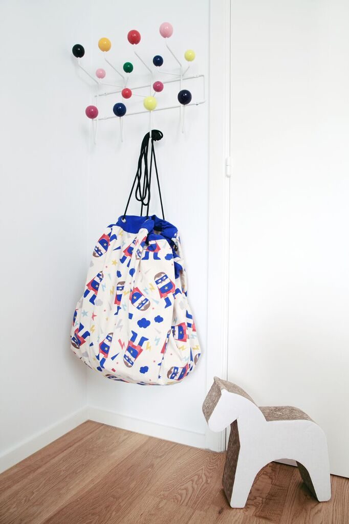 Oui OUi-bolsa alfombra recoge juguetes-superhero-my name is simone-play and go