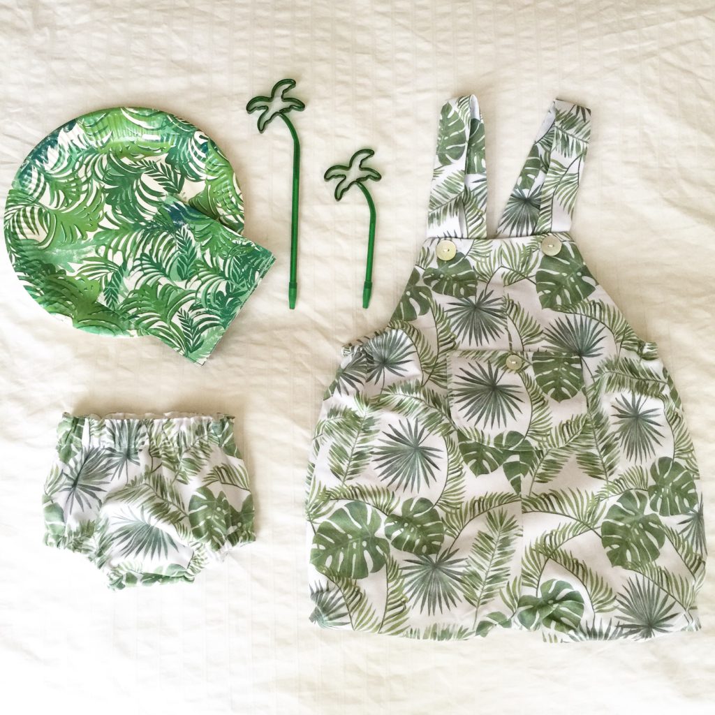 Oui Oui-peto bebe estampado tropical-culotte bebe estampado tropical-platos estampado tropical