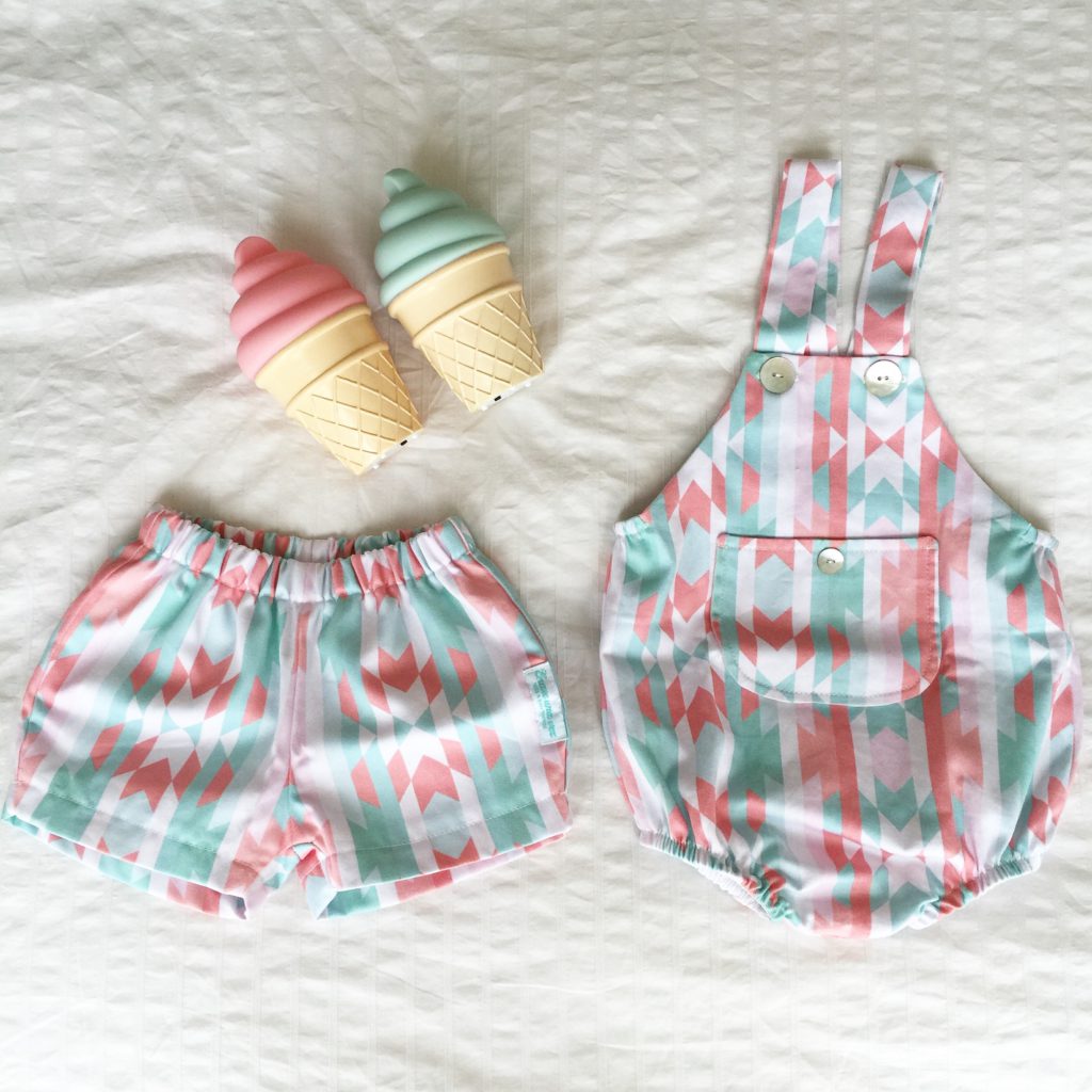 Oui Oui-ranita bebe zigzag mint y rosa-lamparas quitamiedo helado