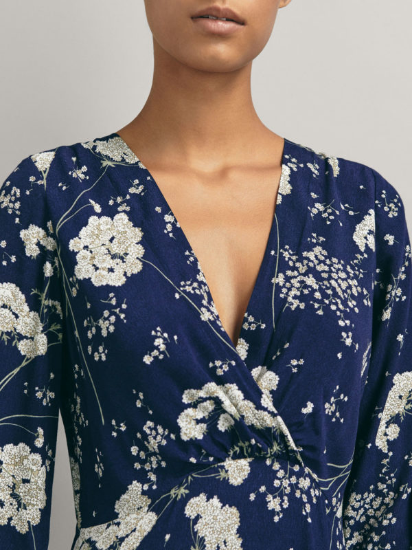 Oui Oui-vestidos invitada otoño- vestido invitada boda flores azules-vestido lunares azul flores- massimo dutti