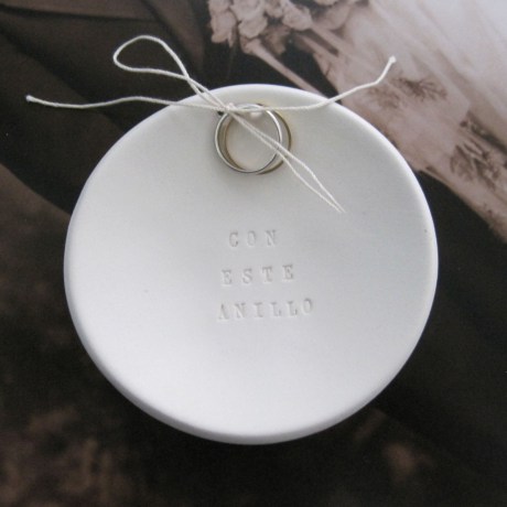 Oui Oui-plato anillos-paloma´s nest-porta anillos-con este anillo